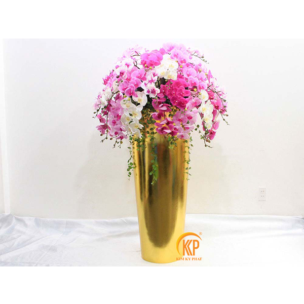 fiberglass pot and artificial flower 00010