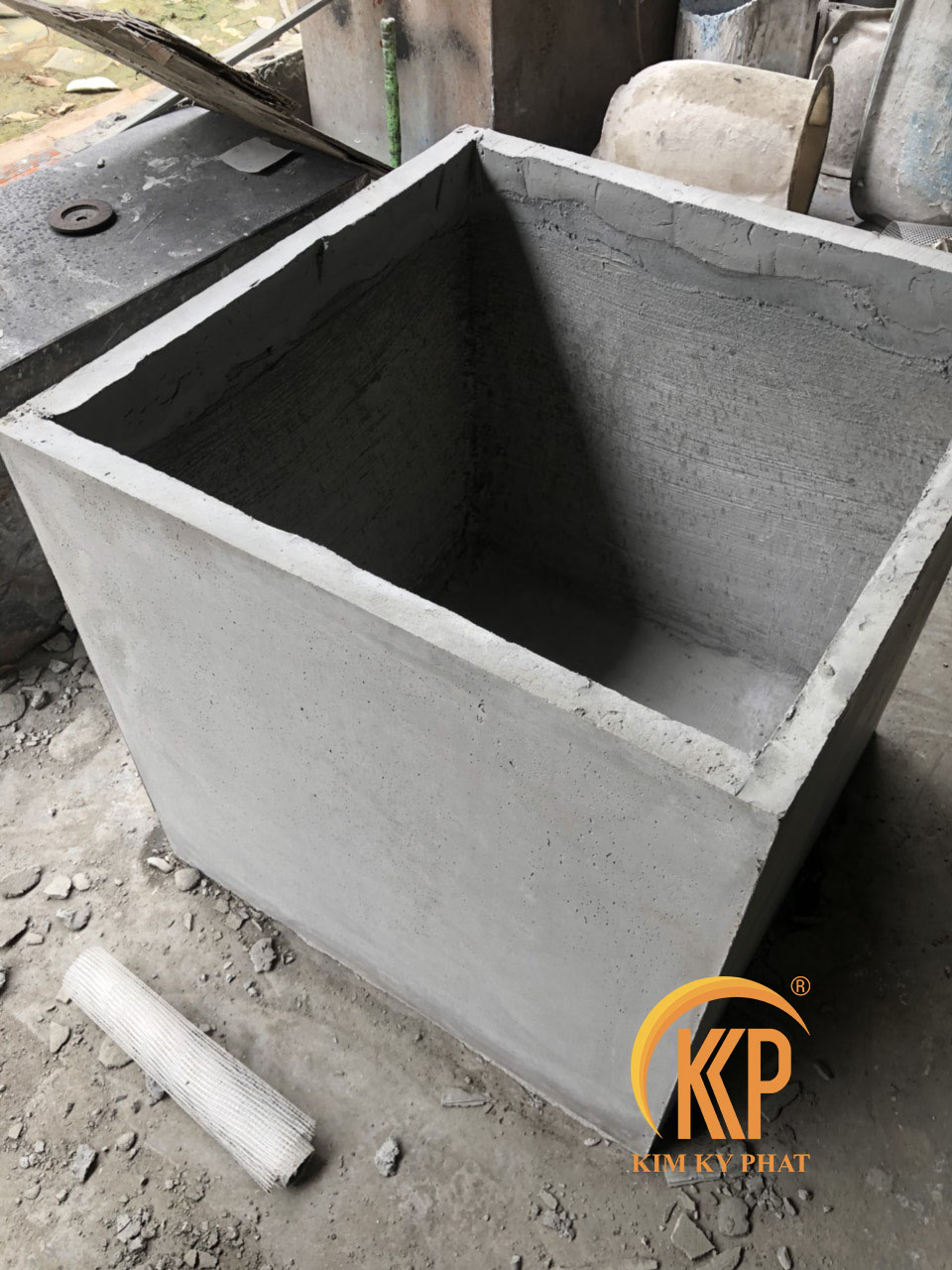 lightweight concrete pot