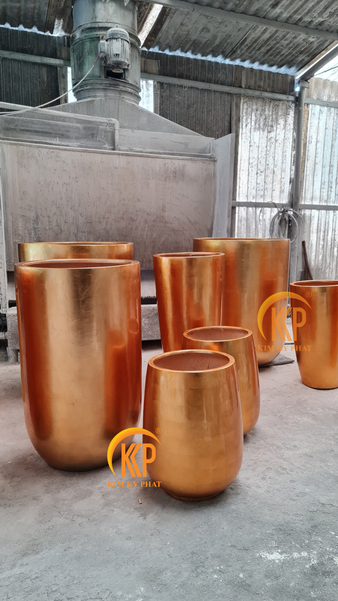 chậu cây composite xuất khẩu, đóng cont chậu composite, xưởng sản xuất chậu composite, mua chậu composite, chậu composite dự án, chậu composite công trình, chậu cây xuất khẩu, chậu cây công trình, bảng giá chậu cây composite, chậu composite hcm, chậu composite hn, chậu cây vuông, chậu cây chữ nhật, chậu dán vàng, chậu mạ vàng