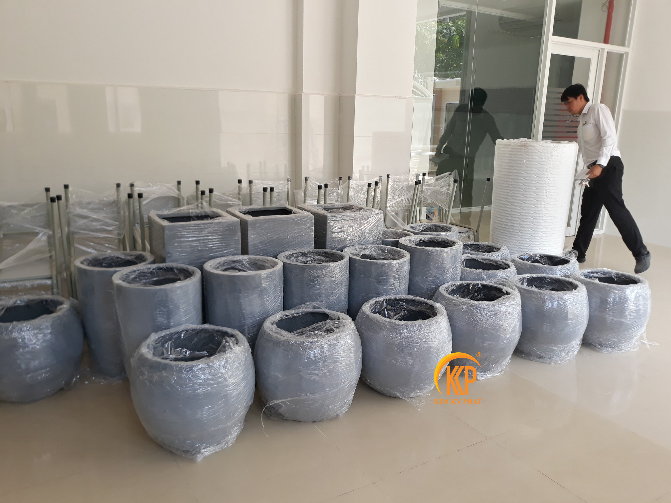 giao chậu cây composite dự án trường quốc tế Á Châu